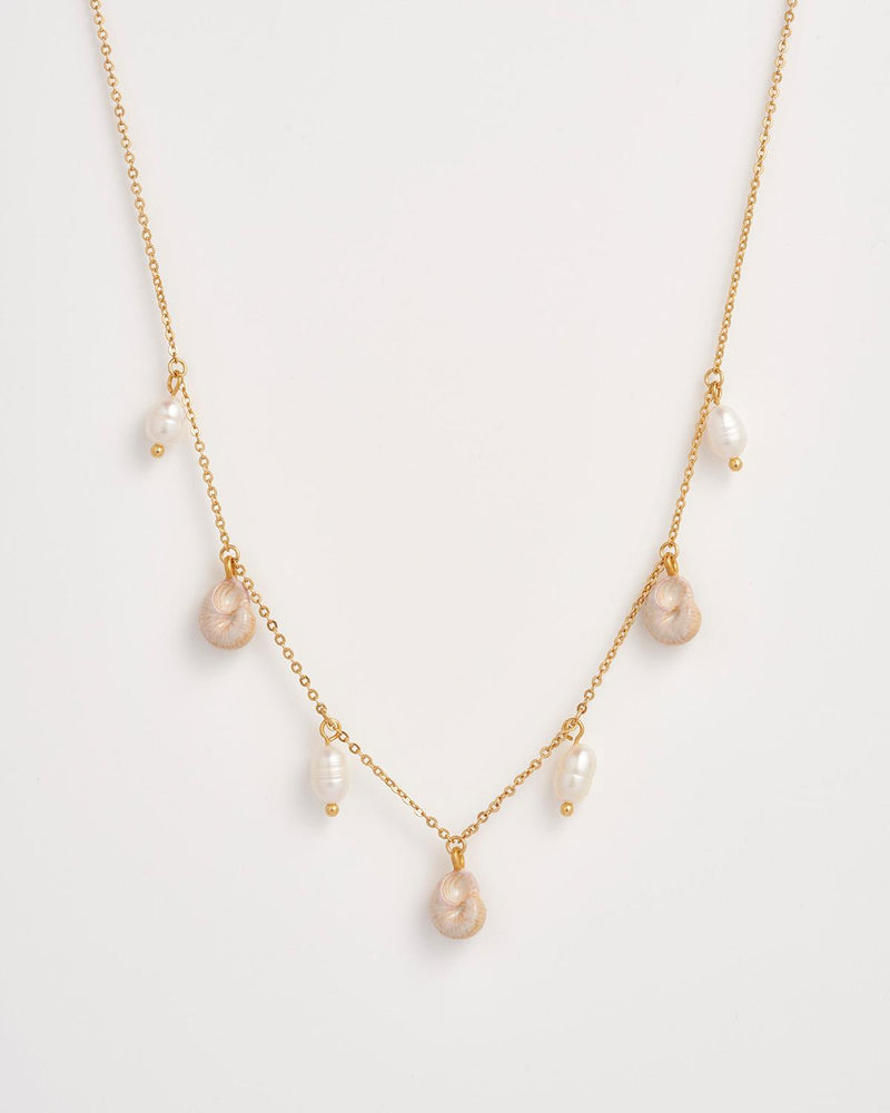 Sea Snail Charm & Pearl Worn Gold Necklace